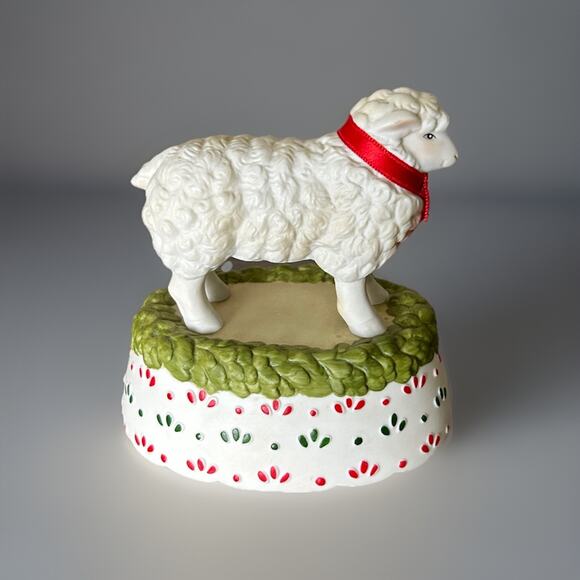 Vintage Ceramic Schmid Music Box Sheep/ Lamb. 1985. Plays Joy To The World. - Picture 1 of 5